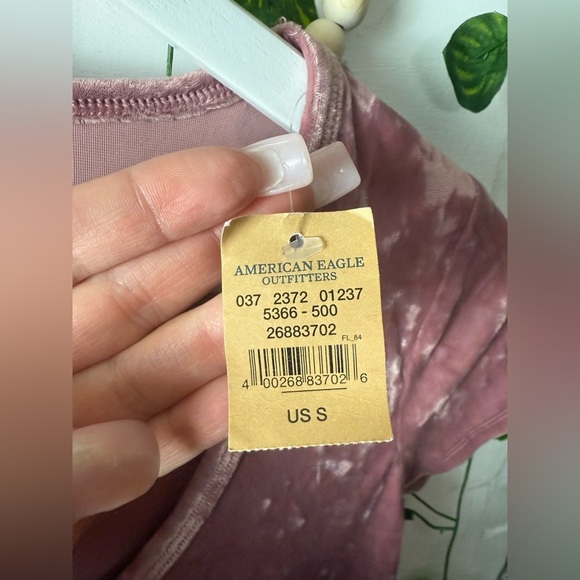 American Eagle Outfitters Velvet Scoop Neck Tee - Picture 5 of 8